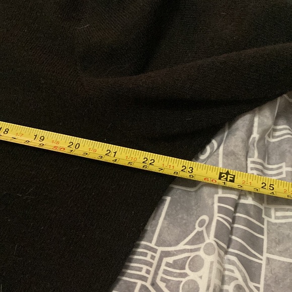 Long tunic style sweater with matching scarf, Size XL - Picture 8 of 13